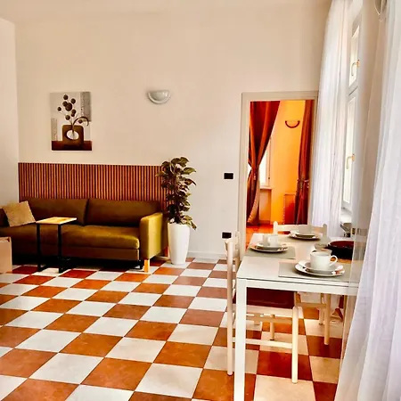 Domira Olivova Apartment Prag
