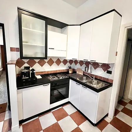 Domira Olivova Apartment