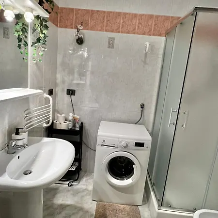 Domira Olivova Apartment