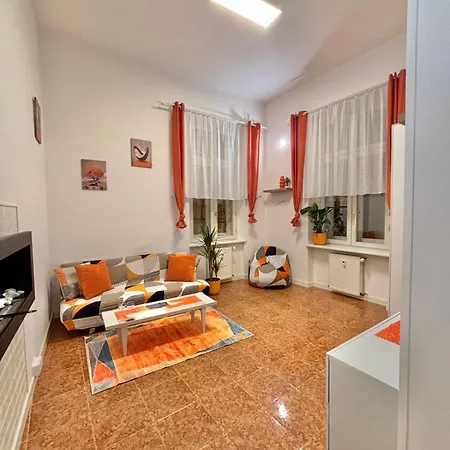 Domira Olivova Apartment Prag